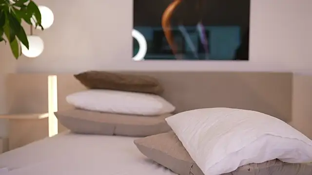 DoviaClaire live sex cam