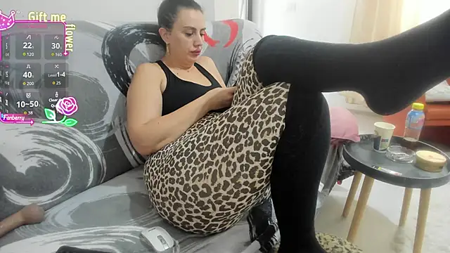 Abbeyk11 live sex cam