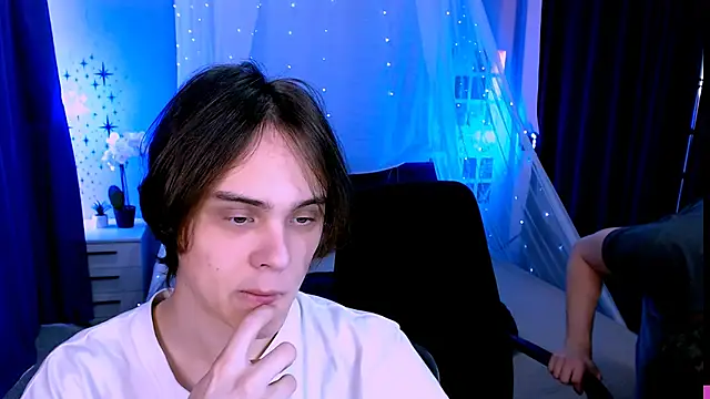 lucas_long_ live sex cam