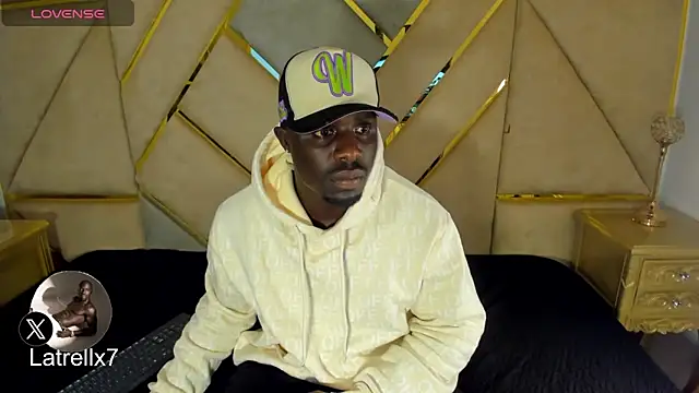 Latrellx7 live sex cam