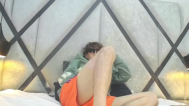 AnthonyAlso's cam snapshot