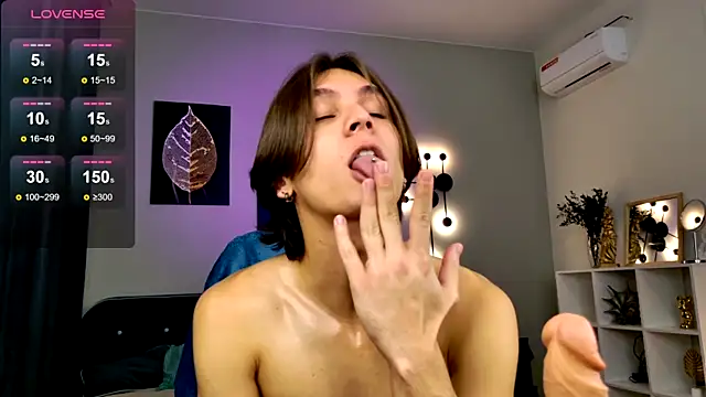 CleoStringer live sex cam