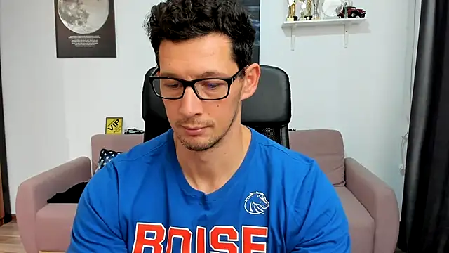 BrutusK08's cam snapshot