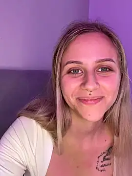 lunawolf21 live sex cam