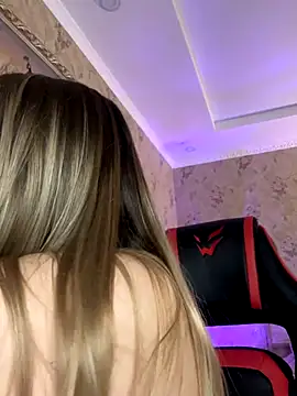 SexyFray_85D live sex cam