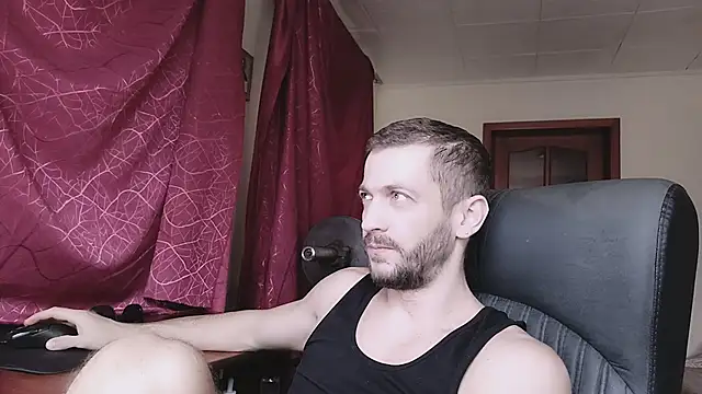 333Alone_in_theDark777's cam snapshot