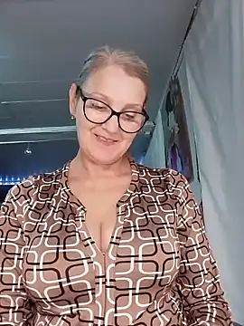 irinamaux live sex cam