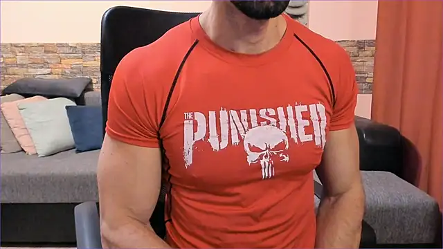 HotHunkTrainer live sex cam