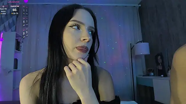 flora_off live sex cam