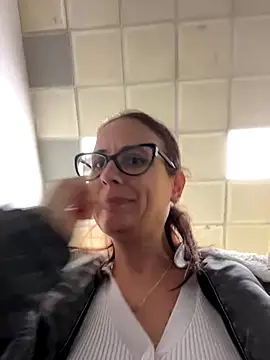 NataKitten live sex cam