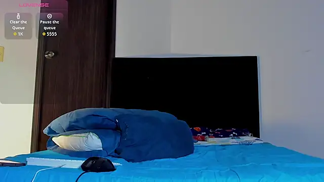 Lexmiller18's cam snapshot