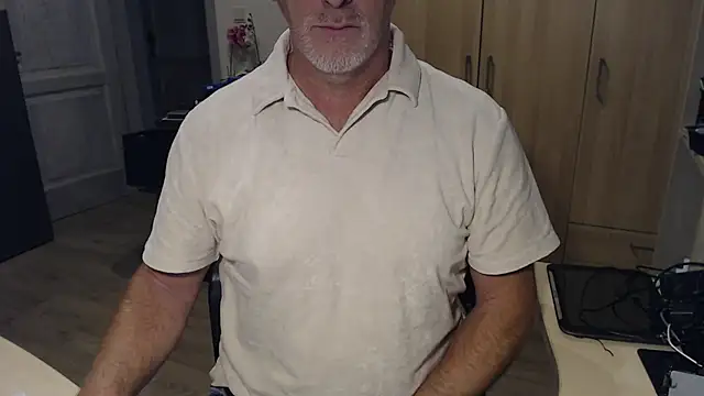 SoftBear68's cam snapshot