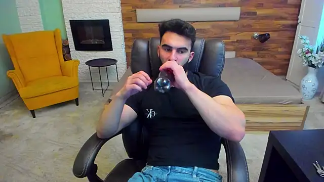 MicahLane live sex cam