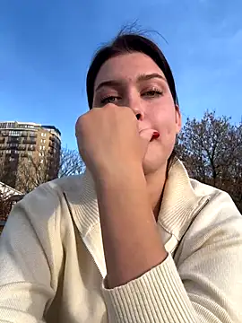 KikiWatson live sex cam