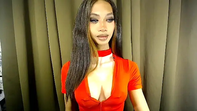 PrettyLatiina live sex cam