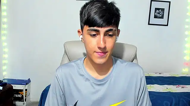 babymaik live sex cam