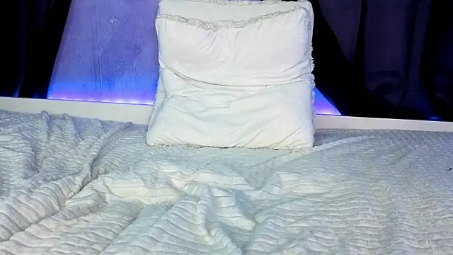 Scarlettsrorm live sex cam