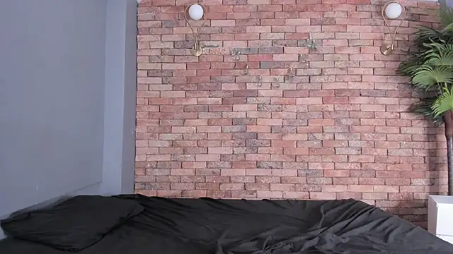 adam_piarse01's cam snapshot