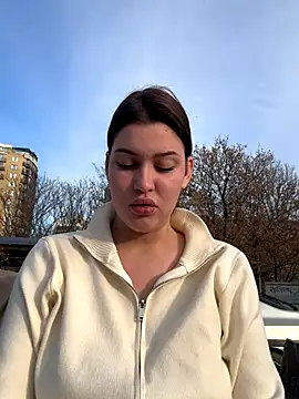 KikiWatson live sex cam