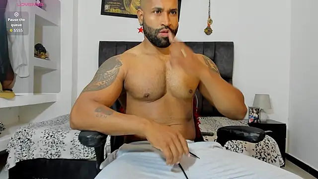 MattRodriguez9 live sex cam