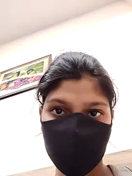 Minakshi-Gi live sex cam