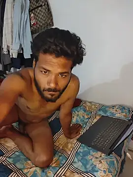 SnuggledStrut live sex cam