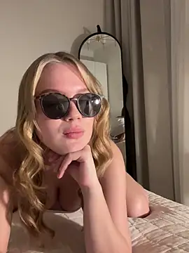 Little_Forest_ELF live sex cam