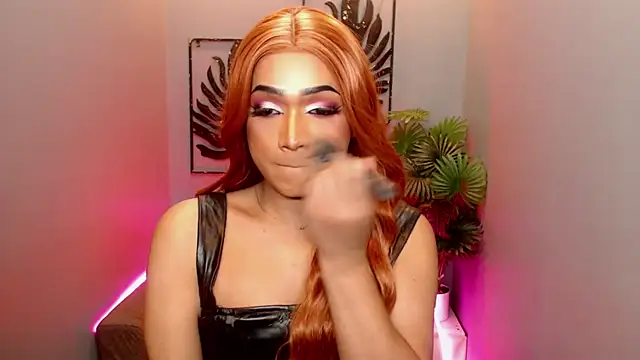 GwennGoddess live sex cam