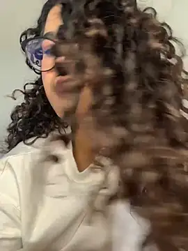 CaroBeach live sex cam