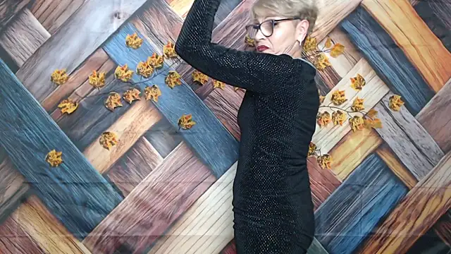 EllaBonito live sex cam