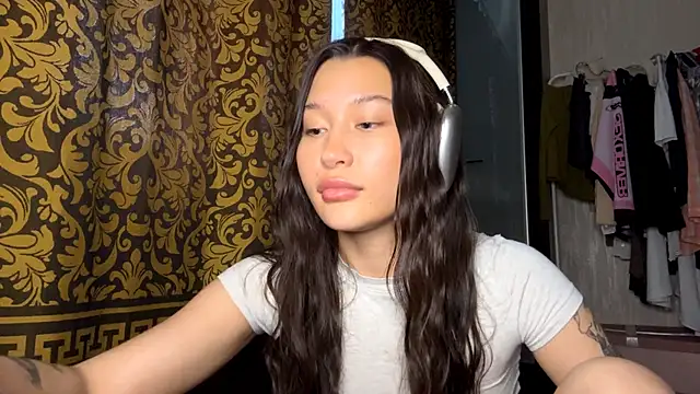 YourCoreanmiracle live sex cam