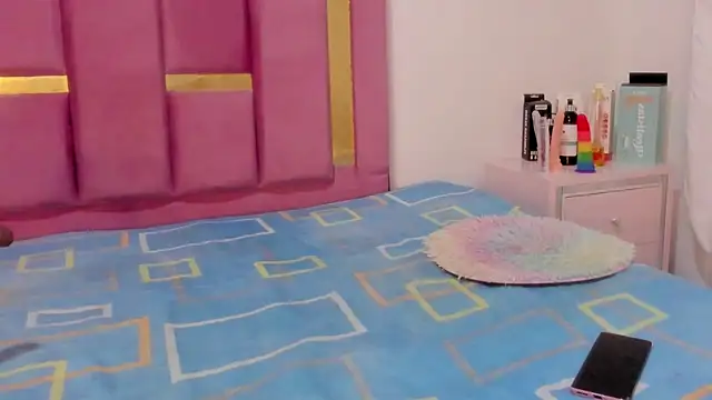 AikoSnow live sex cam