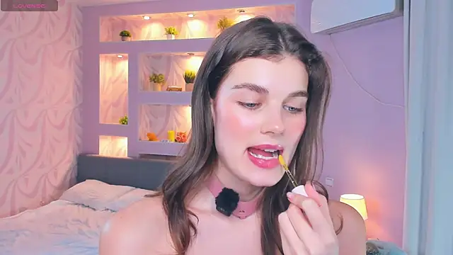 FloraDobb live sex cam