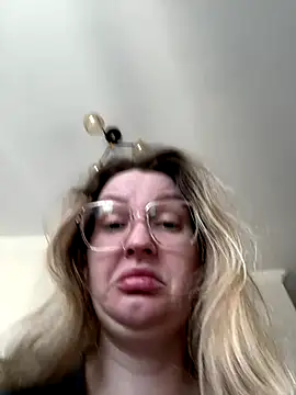 Teya_moon_ live sex cam