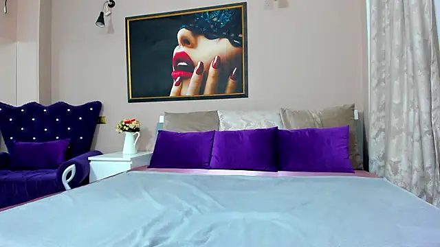 LilithReys live sex cam