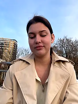 KikiWatson live sex cam