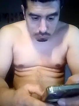 k1oudE's cam snapshot