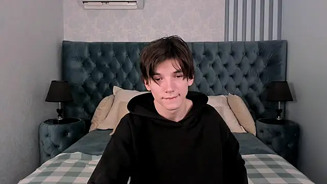 alfred_joness's cam snapshot