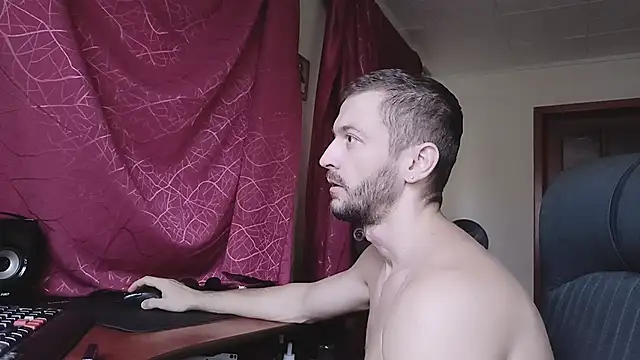 333Alone_in_theDark777's cam snapshot