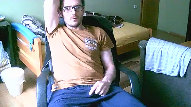 dado-hot12's cam snapshot