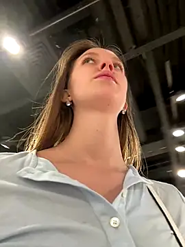 ElliRose live sex cam