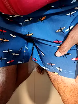 Gallo001 live sex cam