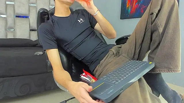 ritchie_alameda's cam snapshot