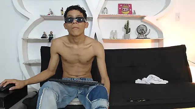 BEAUTY_BOYS1's cam snapshot