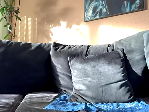 Bula94193 live sex cam