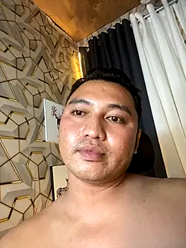 BicuriousExploer live sex cam