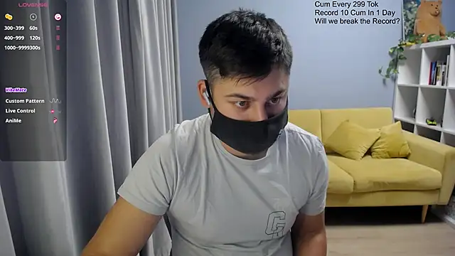 Tomguys live sex cam