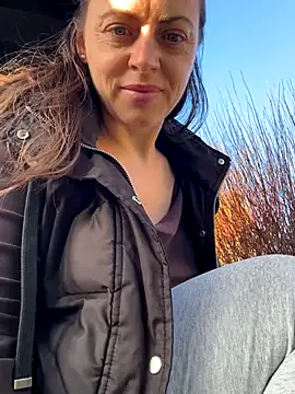 ladywithbigass live sex cam