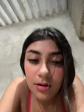 Sweed-virgin-pussy live sex cam