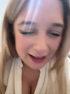 CherryAuroraa live sex cam